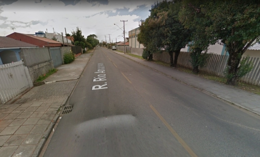  Mãe e filha foram atropeladas por um motociclista embriagado (Foto: Reprodução/Google Earth) 