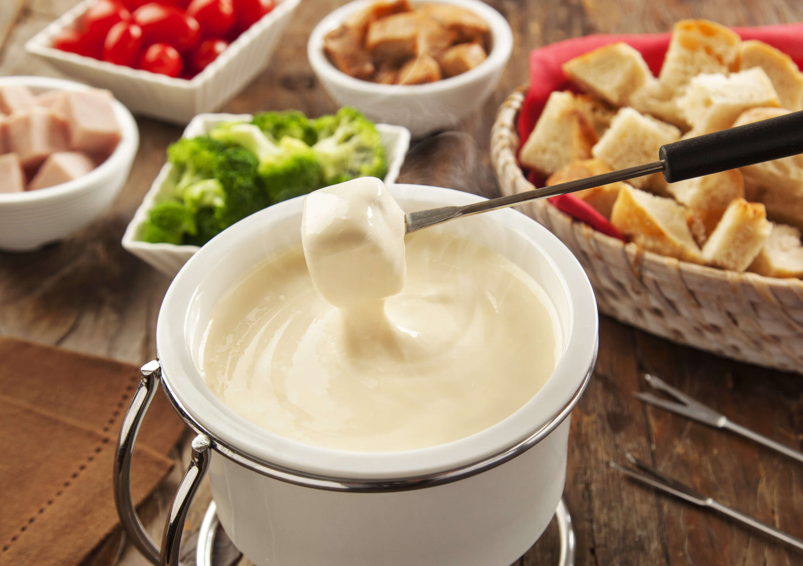 Fondue-de-Queijo-Tirolez-receita-prática-e-saborosa-comer-bem-em-Curitiba-foto-divulgação