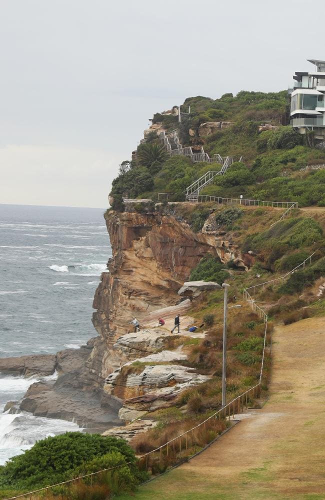 cliff australia