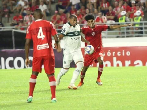  Rodrigão desperdiçou pênalti para o Coritiba e CRB vence por 1 a 0 (FOTO: DIVULGAÇÃO/ CORITIBA FC) 