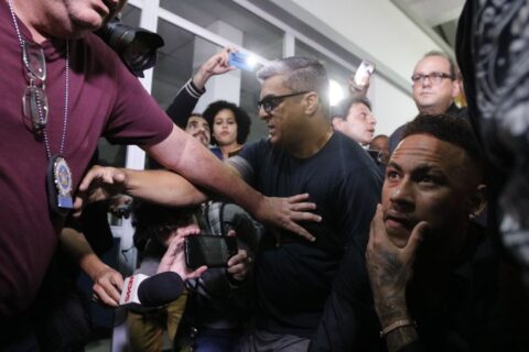  Neymar presta depoimento sobre acusação de crime virtual contra a modelo Najila Mendes. (Foto: Fernando Frazão/Agência Brasil) 