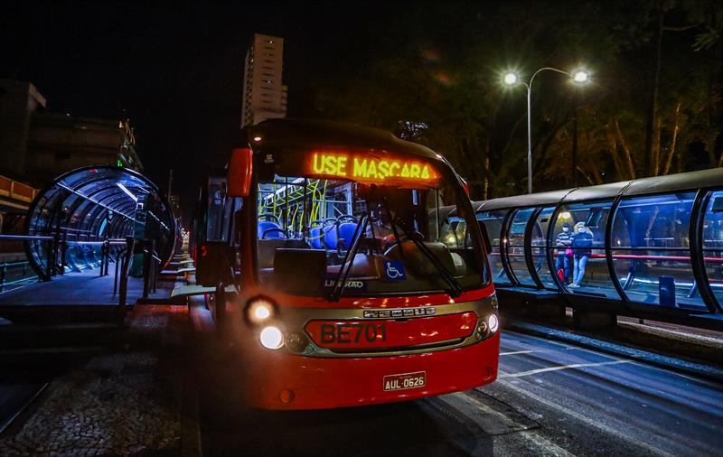  frota de ônibus Curitiba 