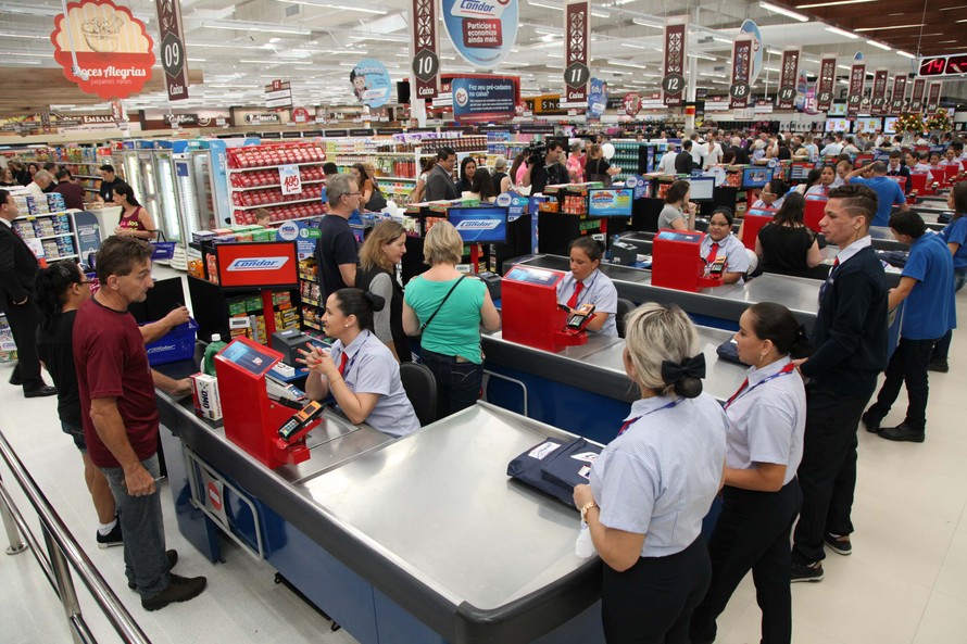  horario especial mercado 