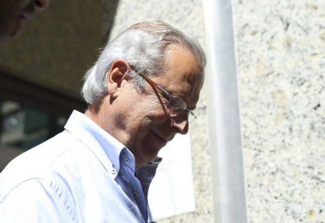  O ex-ministro José Dirceu foi transferido para cumprir a pena em Pinhais. 