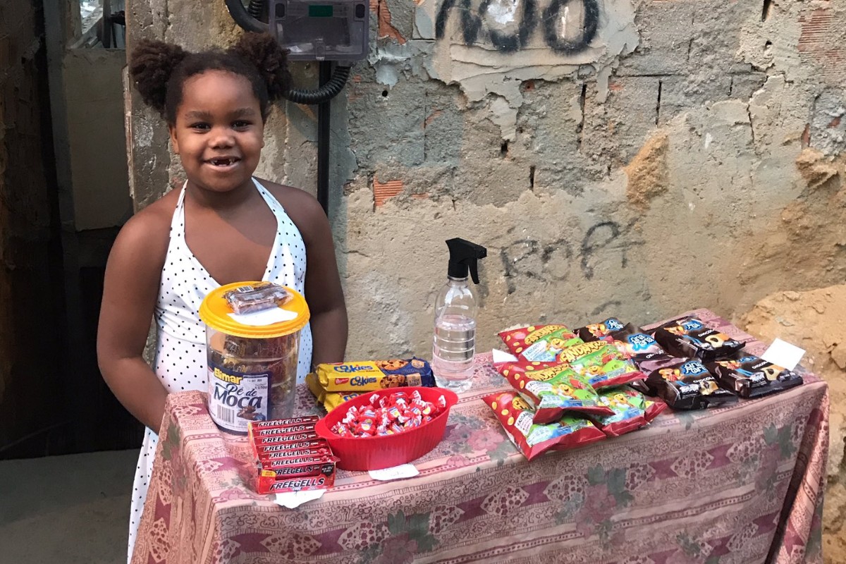  menina-banca-doces-rio-de-janeiro 