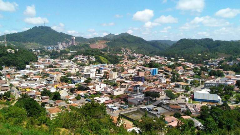  Homem é executado Rio Branco do Sul 