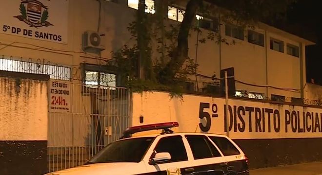  Suspeito foi levado para a cadeia anexa ao 5º DP de Santos 