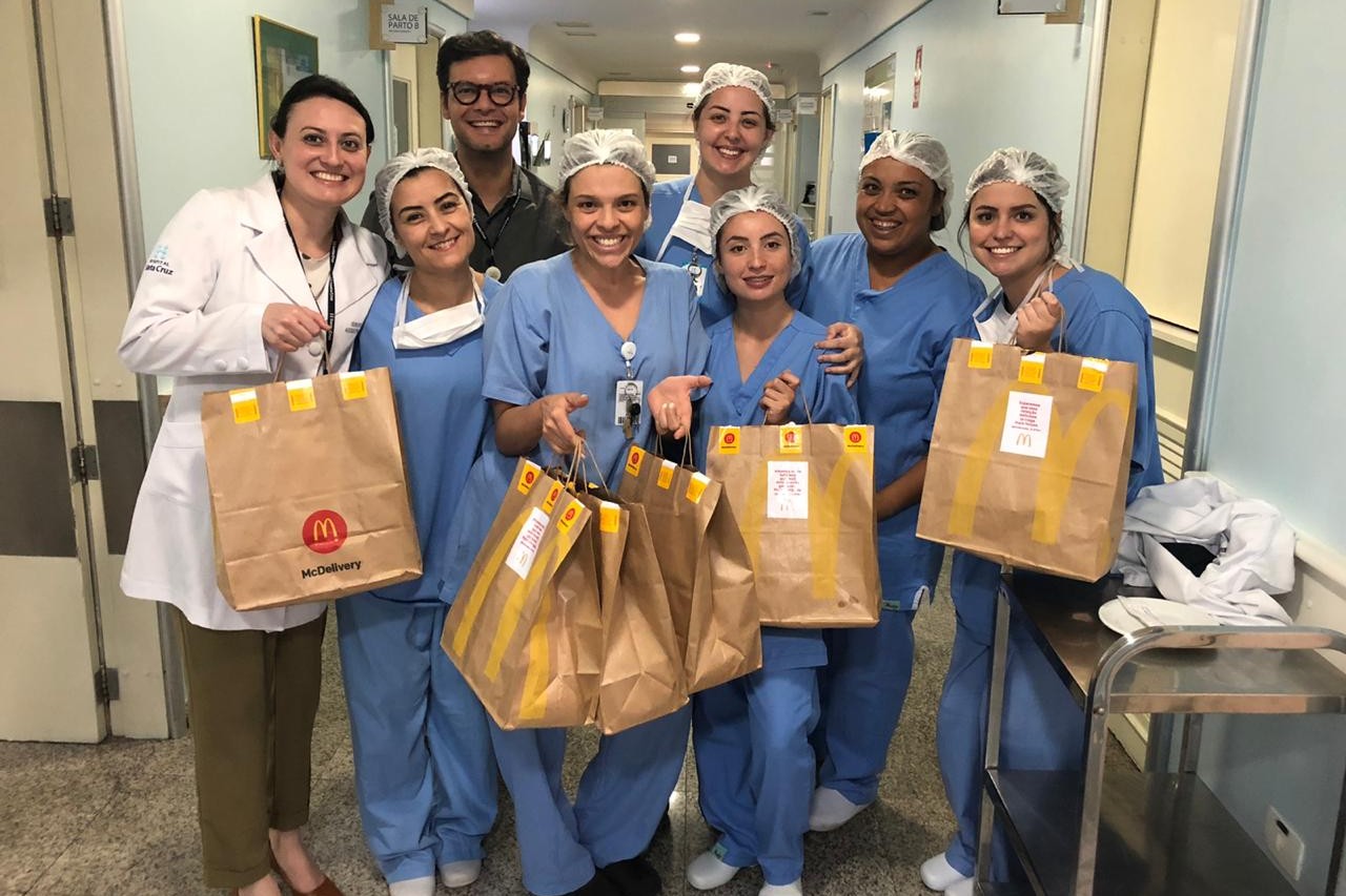 doação lanche mcdonalds curitiba hospital santa cruz