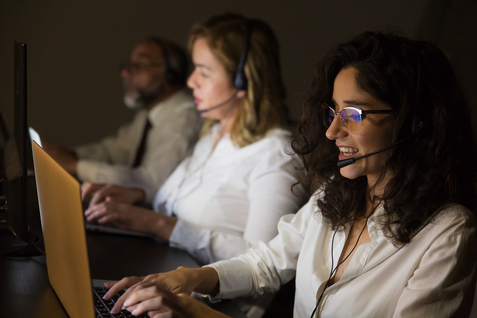  operadores de telemarketing 