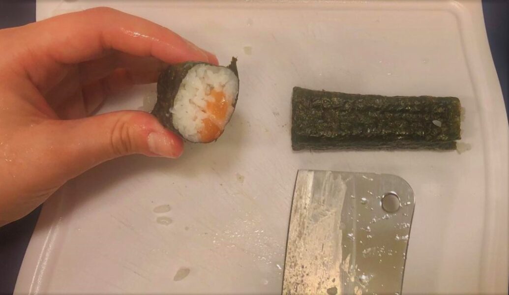 com-fazer-sushi-cortar