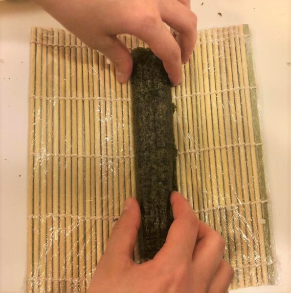 como-fazer-sushi-hossomaki-montagem