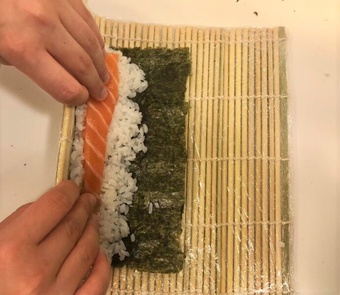 como-fazer-sushi-montar