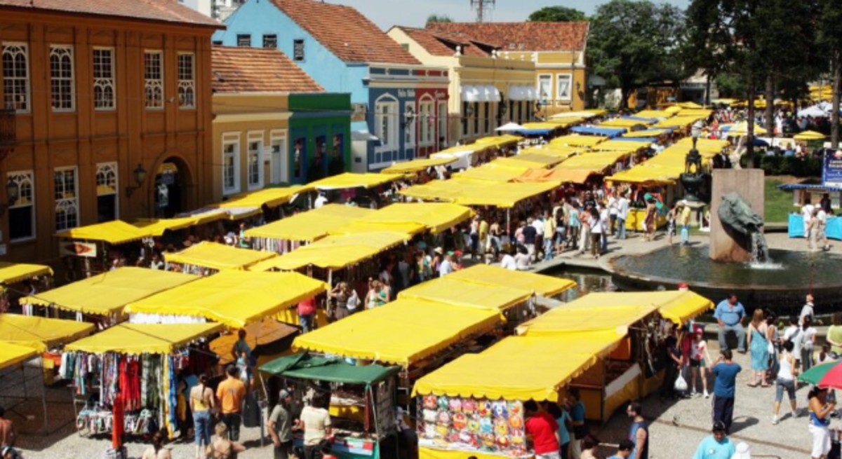  feirinha-largo-da-ordem-funcionara-sabados-bandeira-laranja-curitiba 