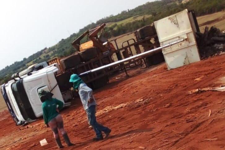  cabeça esmagada por carreta em Maringá 