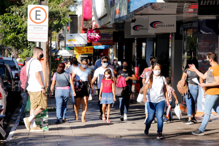  Comércio de rua de Maringá 