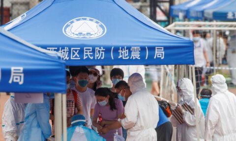  China enfrenta pior surto de coronavírus 