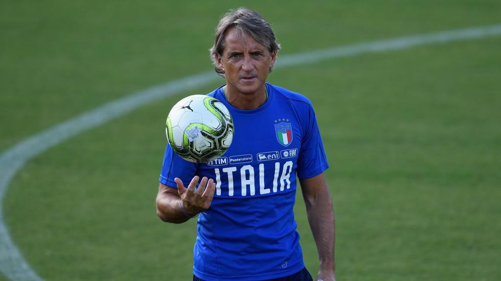  Roberto Mancini 