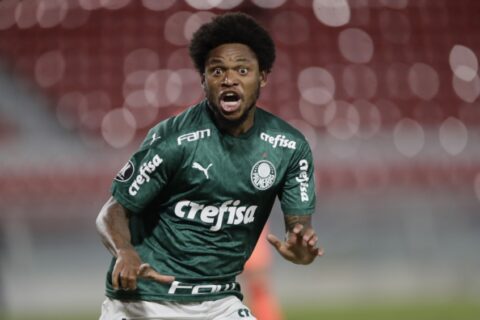  Luiz Adriano 