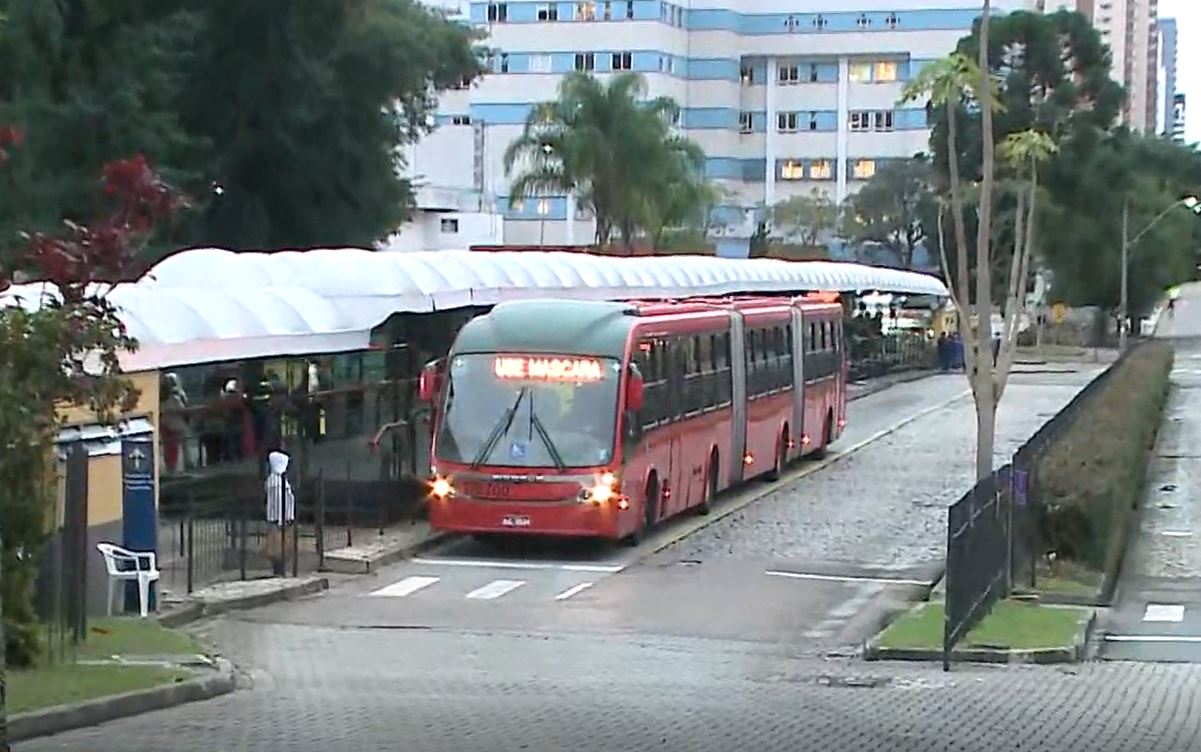  onibus em curitiba 