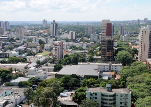  Imagem aérea da cidade de Foz do Iguaçu 