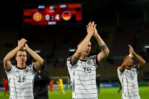  Alemanha classificada para a Copa após vencer a Macedônia do Norte 