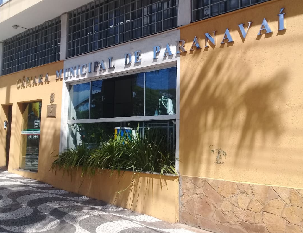  Fachada da Câmara Municipal de Paranavaí 