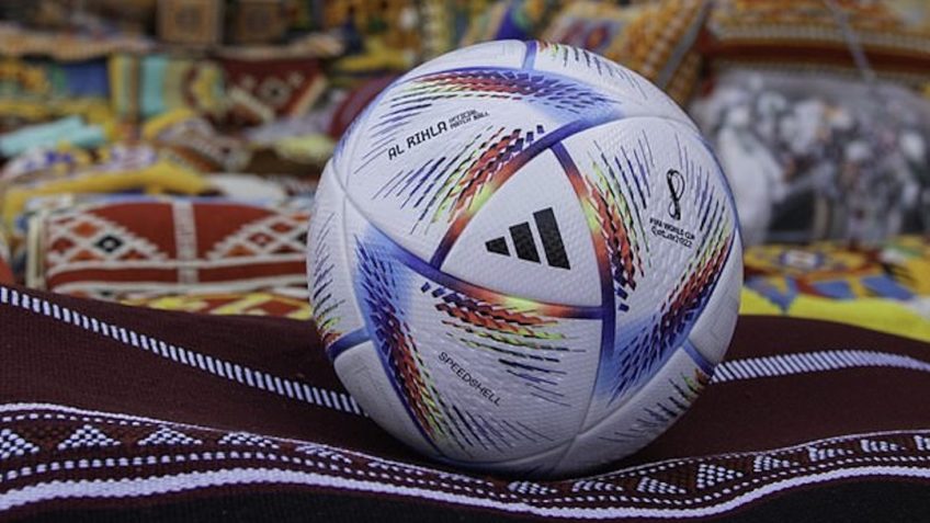 Bola de Futebol Campo Adidas Copa do Mundo 2022 Al Rihla Club - Azul