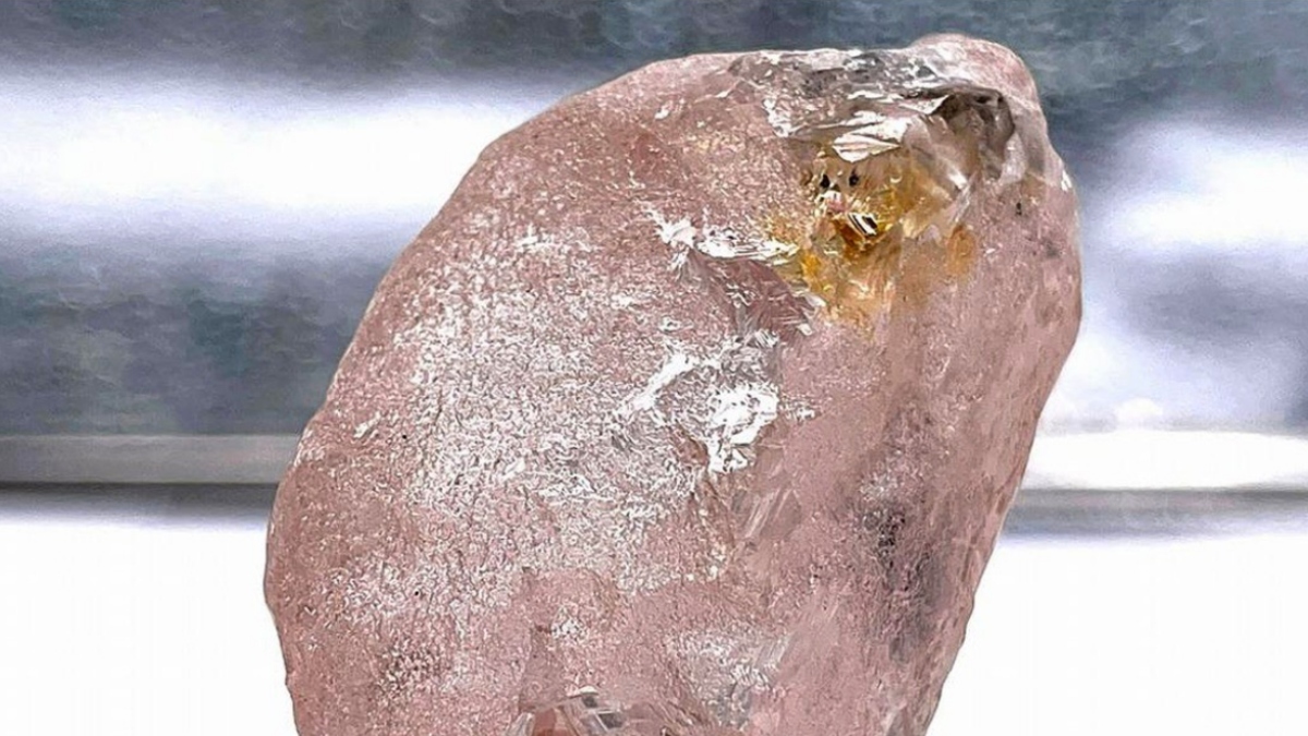  Diamante rosa raro de 170 quilates é encontrado em Angola 