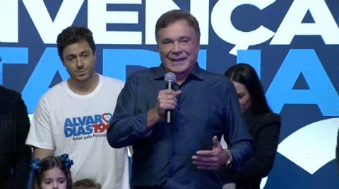  Podemos decide por lançar Álvaro Dias na corrida ao Senado pelo Paraná. (Foto: Reprodução / Redes Sociais / Álvaro Dias) 