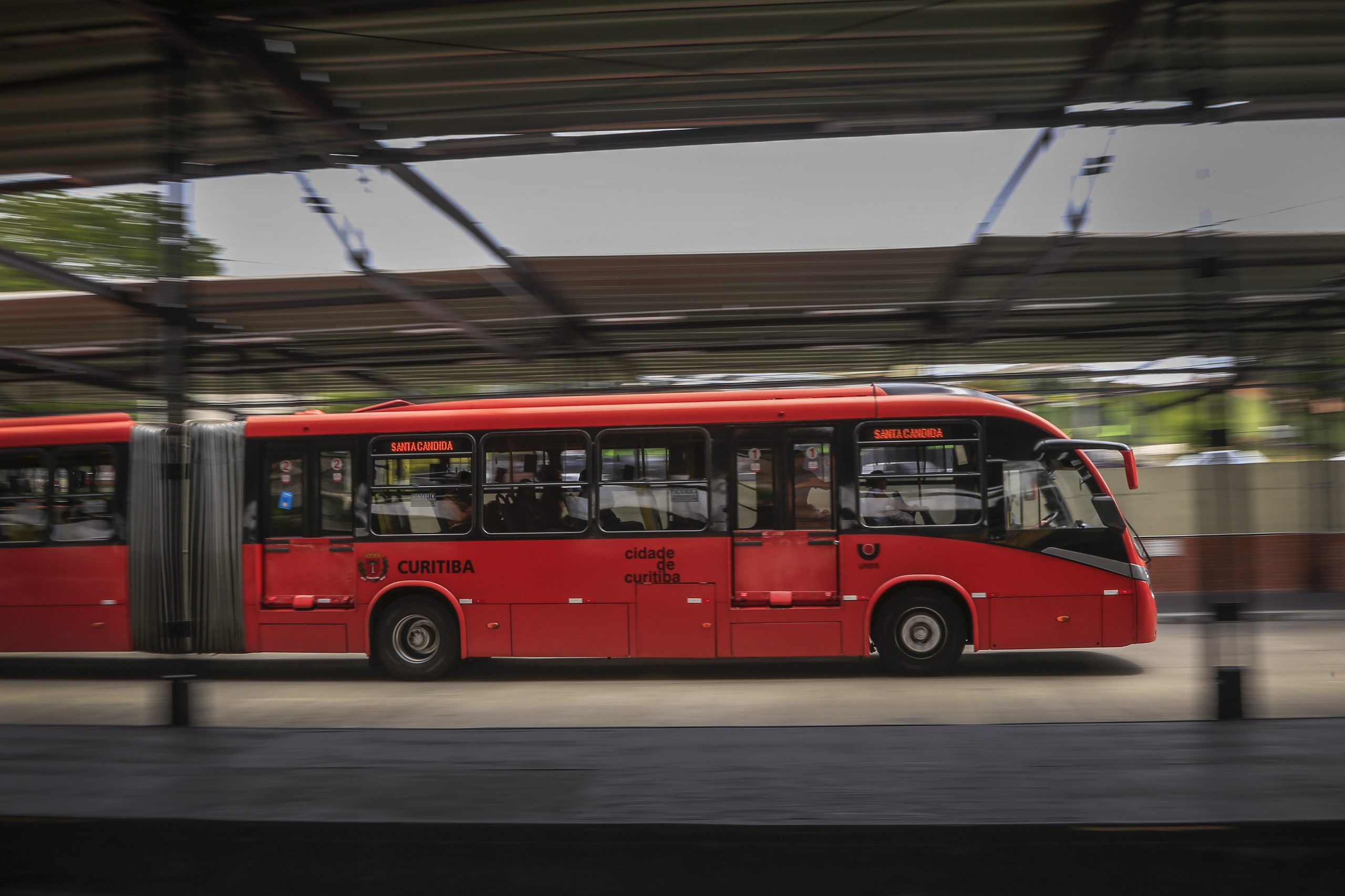 Transporte coletivo de Curitiba terá reforço a partir das 14h