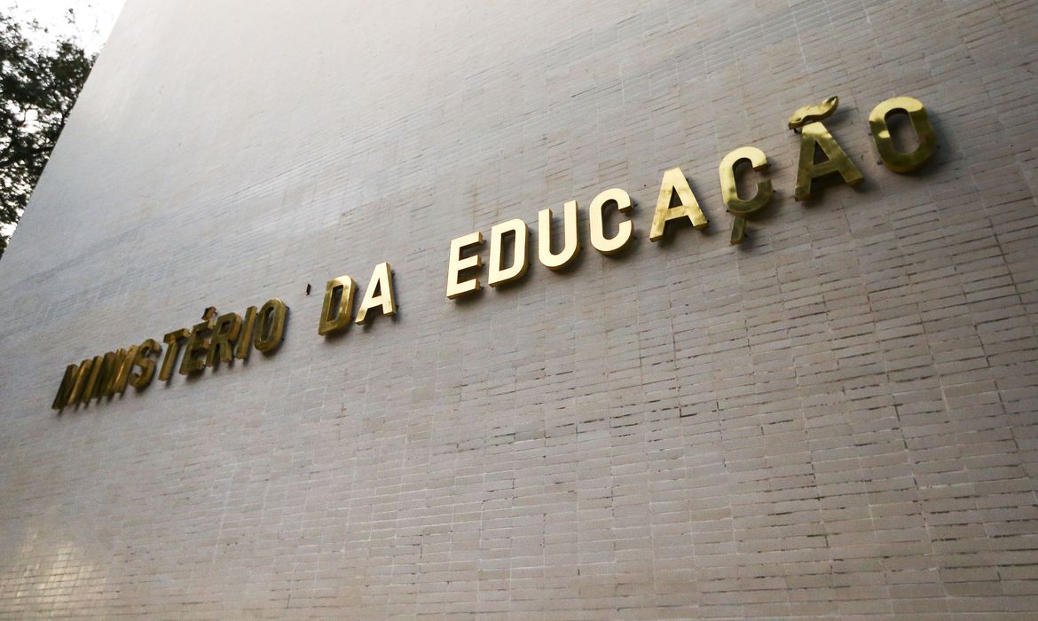  Ministério da Educação 