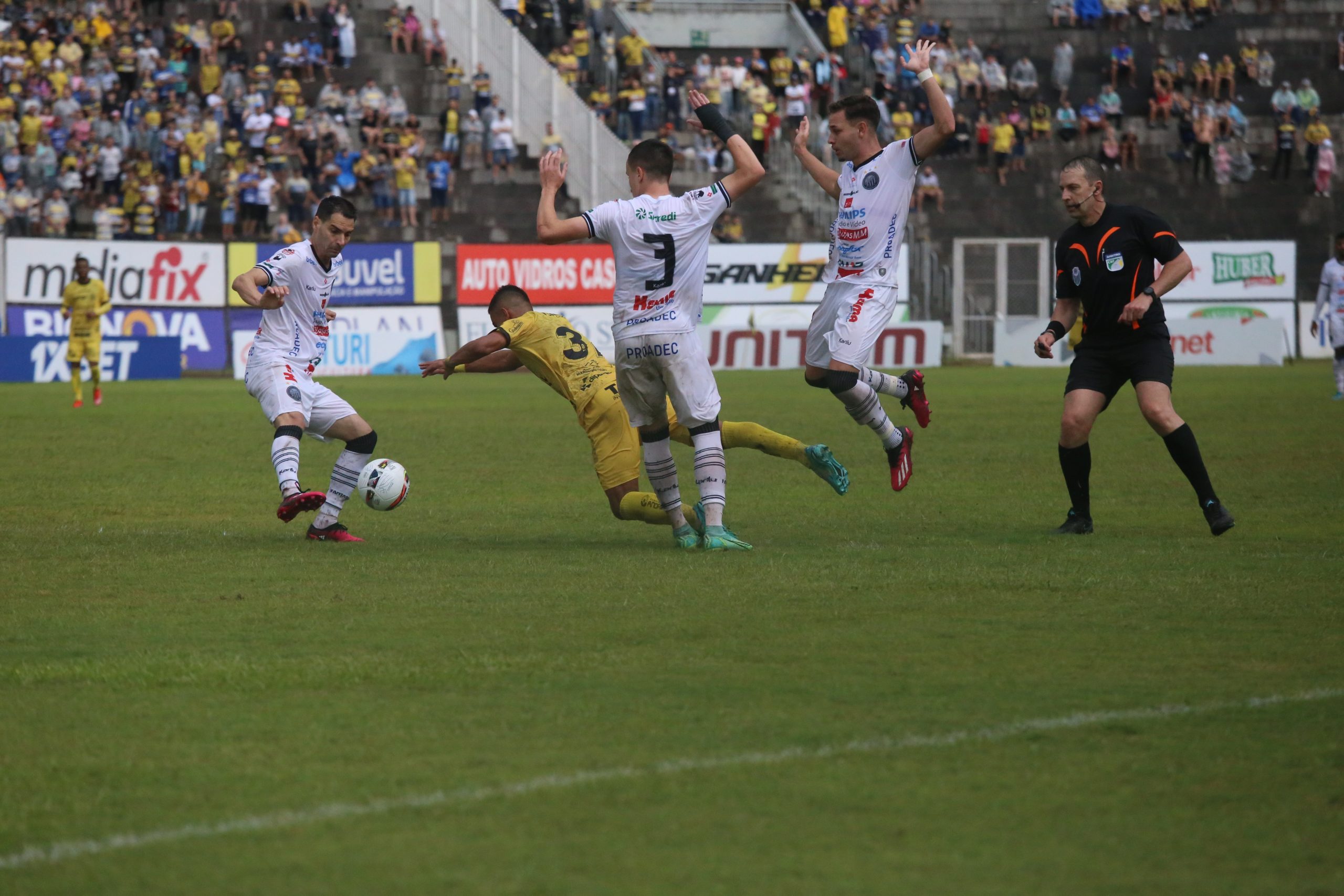  Lance de FC Cascavel x Operário 