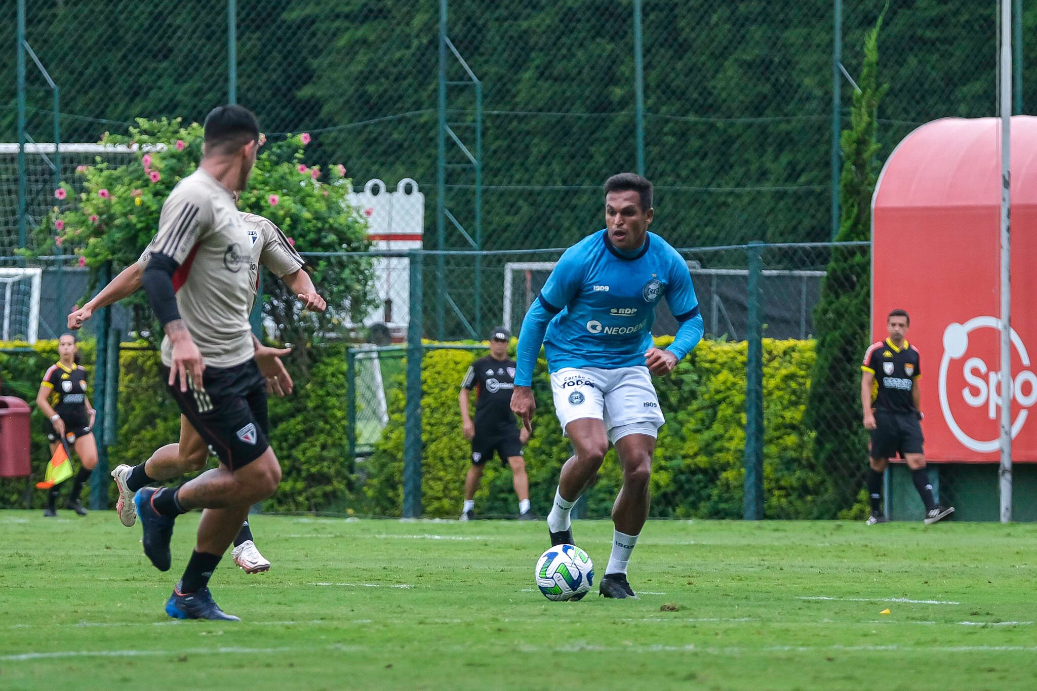  Lance do jogo-treino São Paulo x Coritiba 