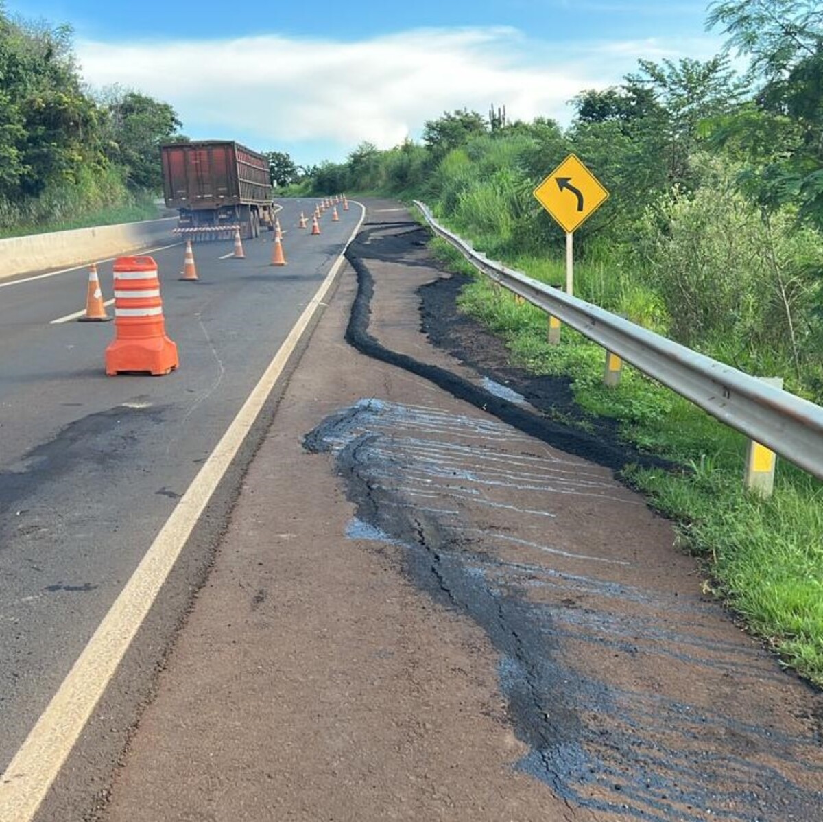  londrina-pr-445-obras-rachadura 