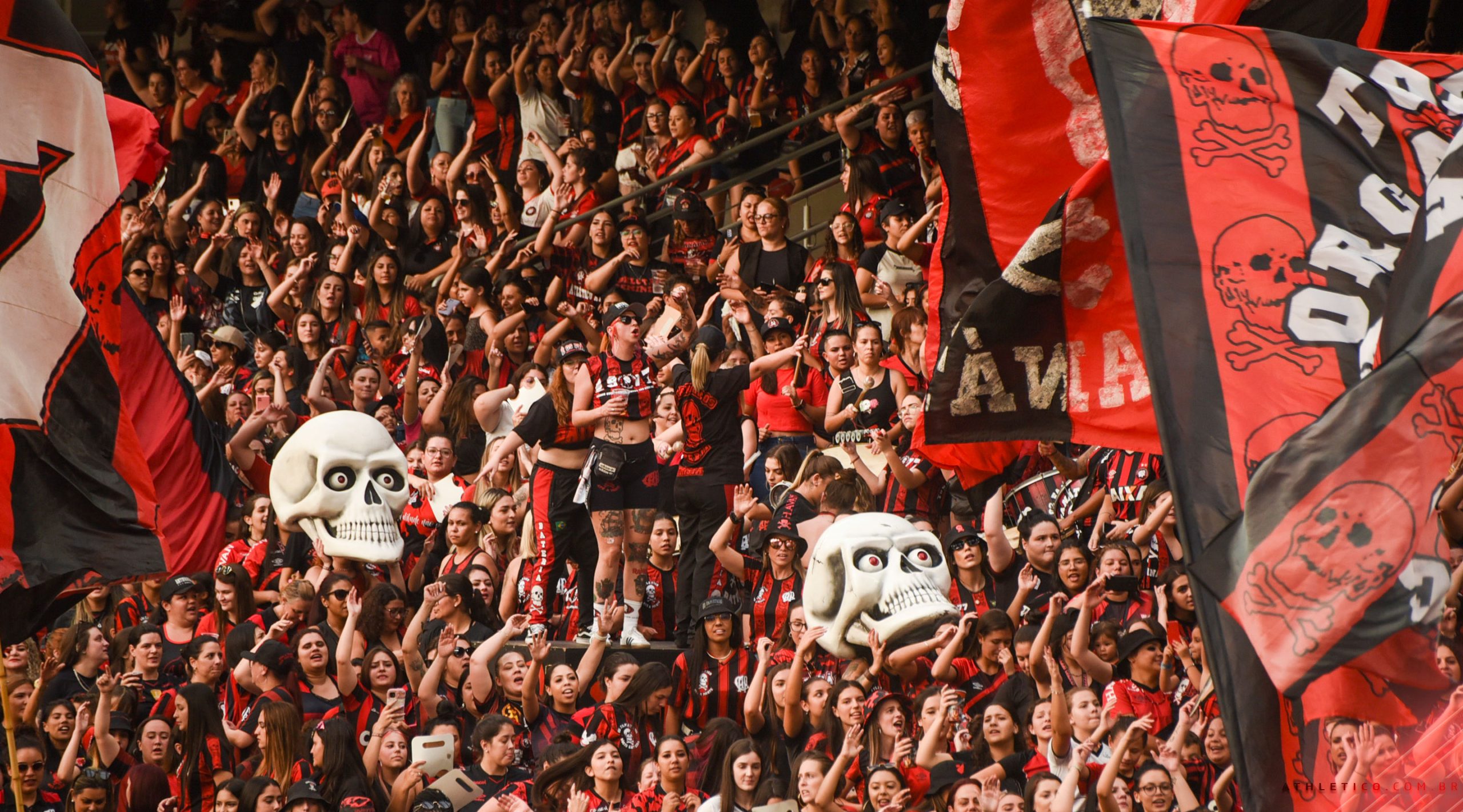  Torcida do Athletico na Arena 