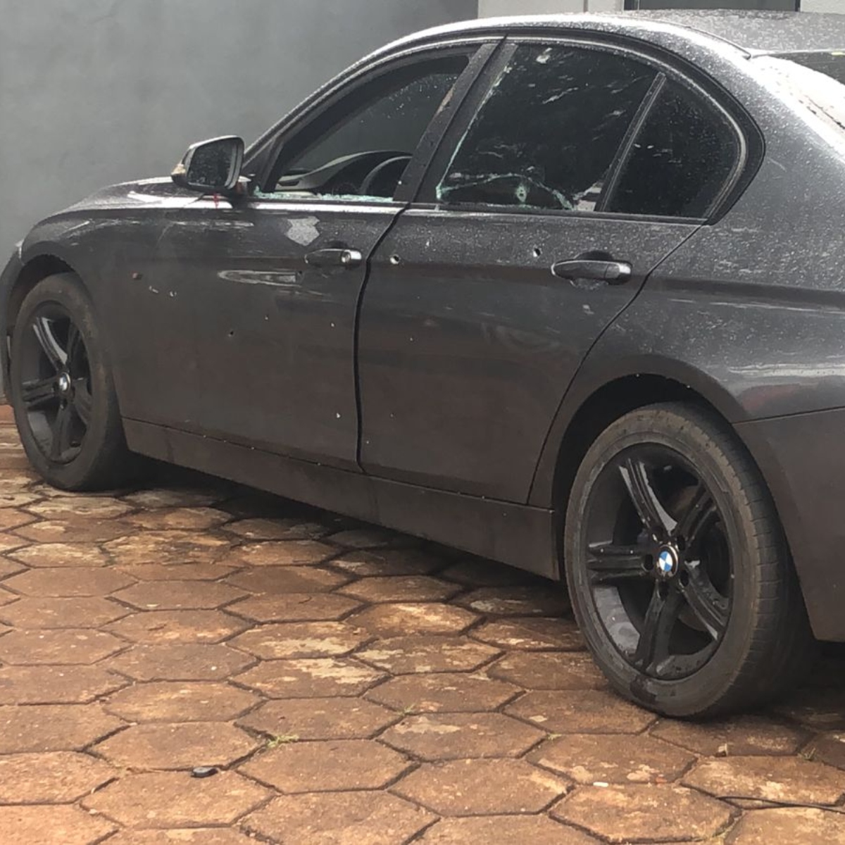  bmw-tiros 