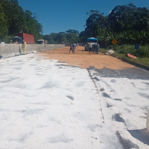 BR-277 tem fila de 4 Km no sentido Litoral e 8 Km para Curitiba - RIC Mais