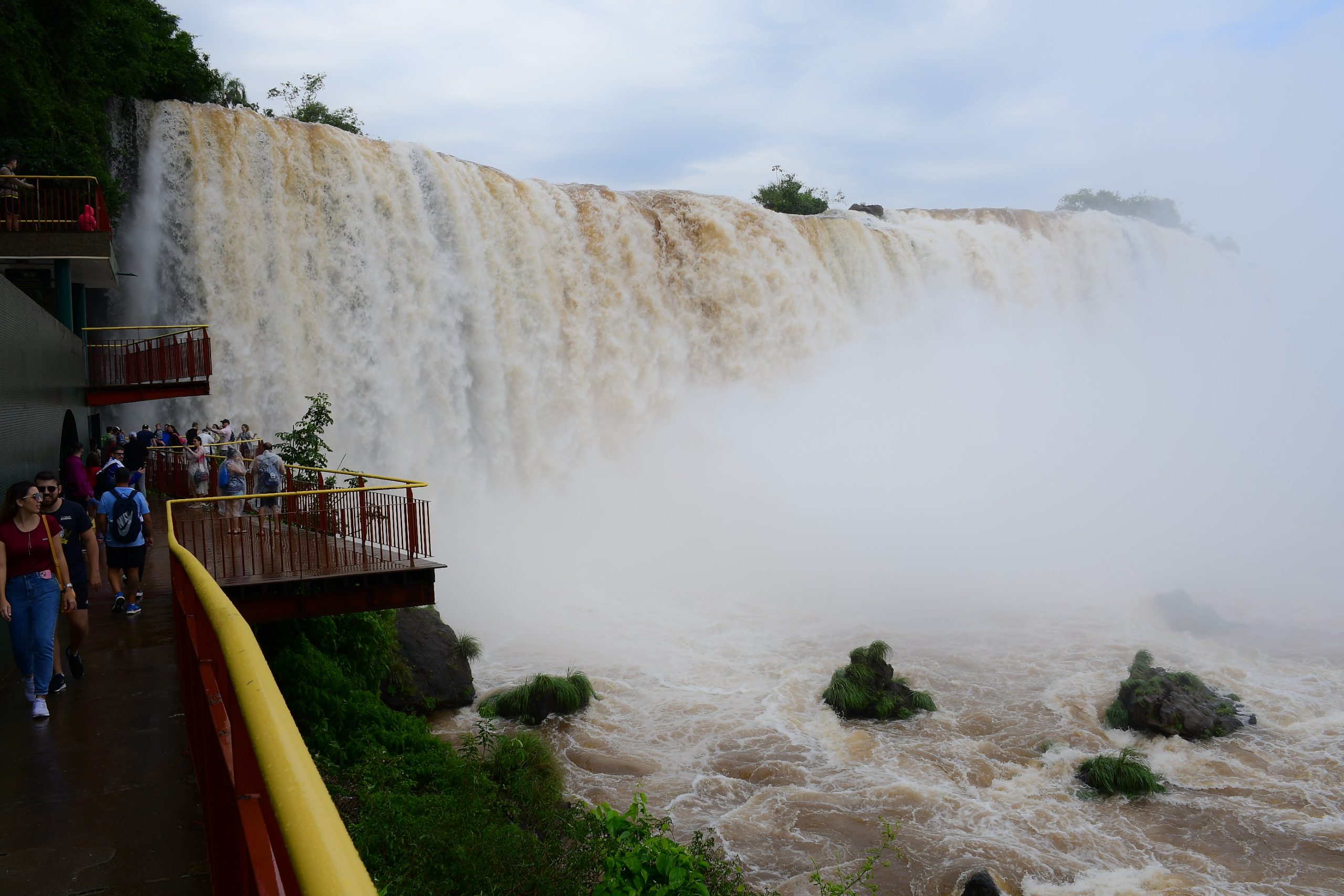  cataratas-iguaçu-vazao 