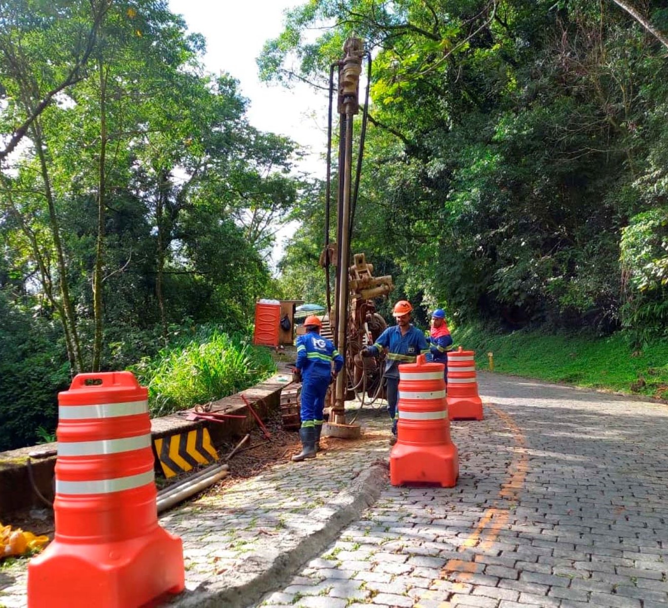  obras na estrada da graciosa 