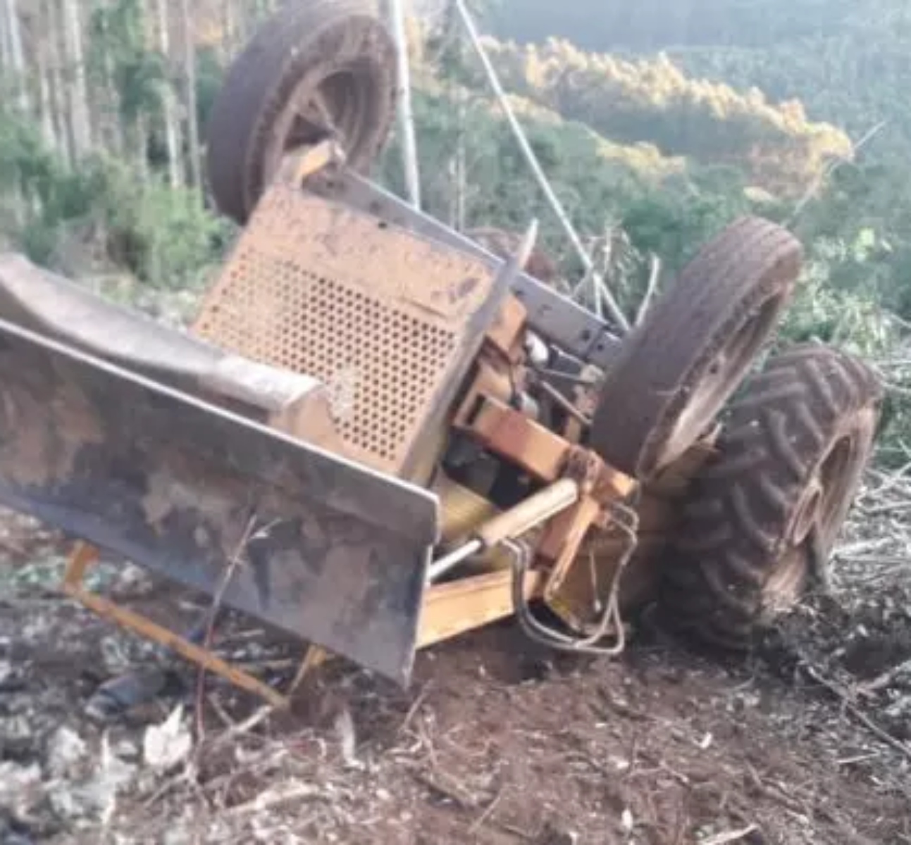  Idoso morre esmagado por máquina agrícola durante trabalho em SC 