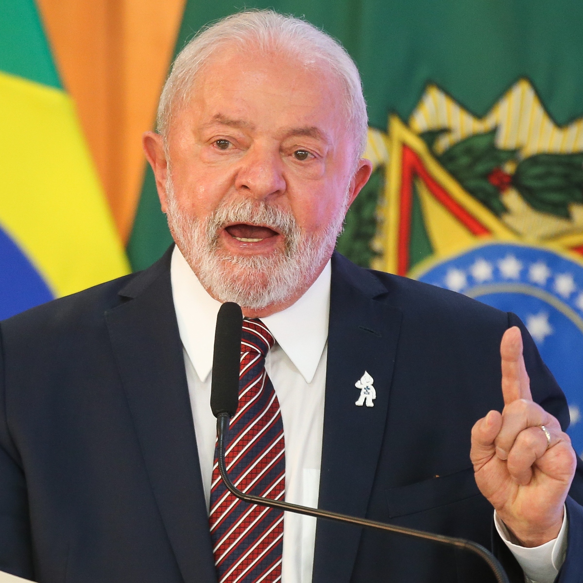  Lula durante evento em comemoração aos 100 dias de governo 