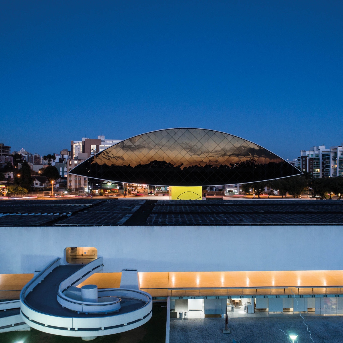  Museu Oscar Niemeyer 