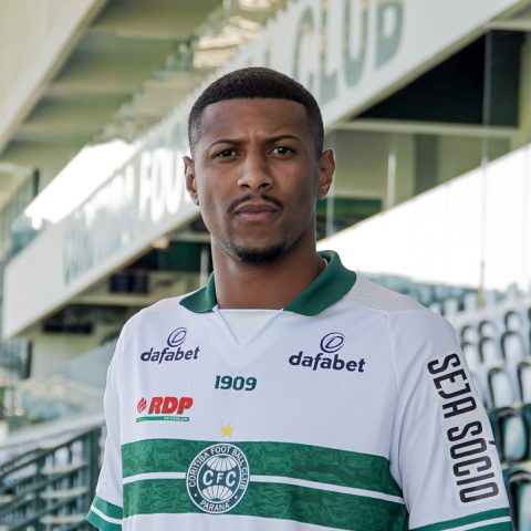 Wesley Moreira é apresentado pelo Coritiba - Esportes