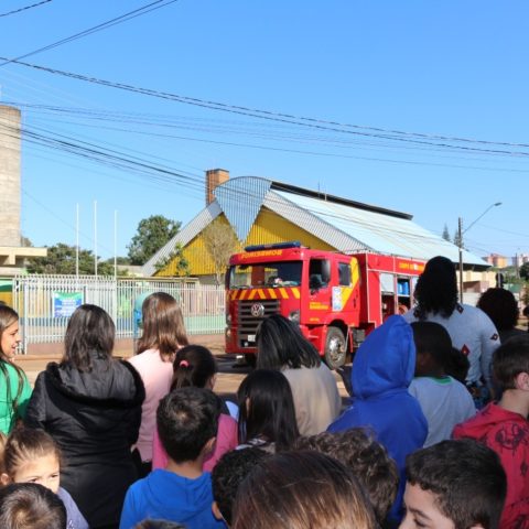 simulado evacuação incêndio escola cascavel