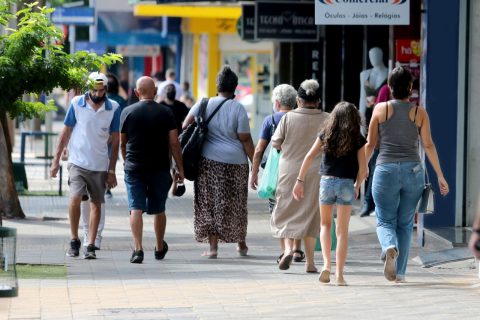 Quanto os maringaenses pretendem investir no presente de Dia das Mães?