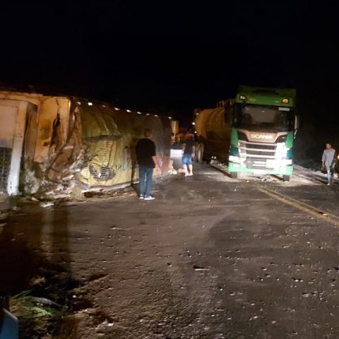 Acidente na BR-277, na Serra da Esperança, deixa três mortos e vários  feridos