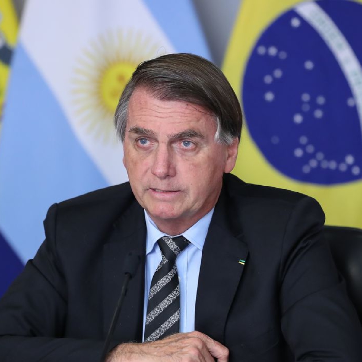  O ex-presidente Jair Bolsonaro (PL) deve prestar depoimento hoje à Polícia Federal na investigação sobre esquema de fraudes 