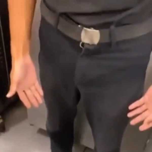 VÍDEO: Funcionário do Burger King faz xixi na calça por ter sido barrado de ir ao banheiro