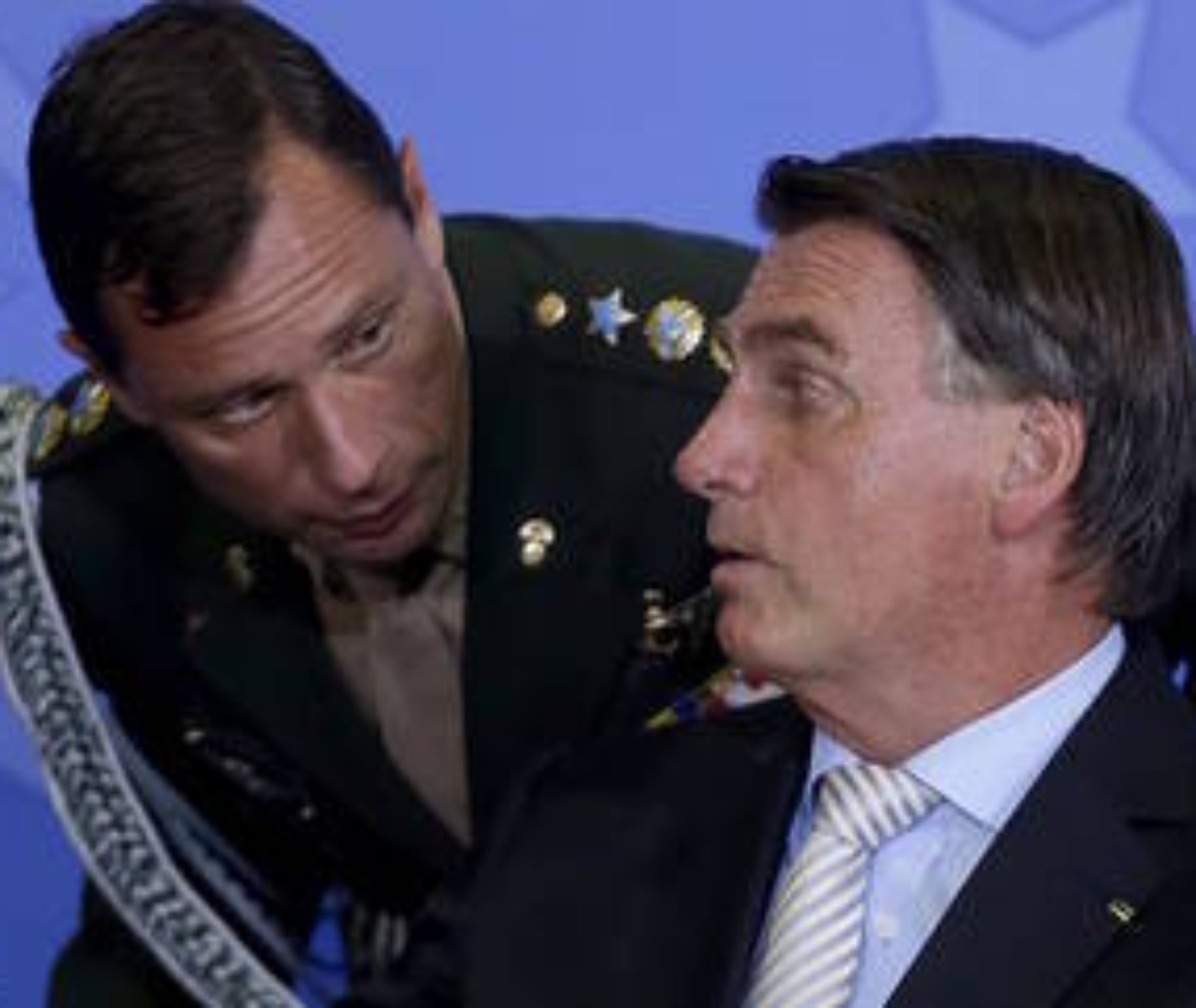  O ajudante de ordens do ex-presidente Jair Bolsonaro (PL), tenente-coronel Mauro Cid, deve ser ouvido pela Polícia Federal, nesta quinta-feira (18) 