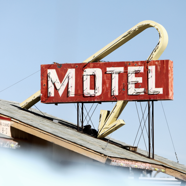 motel-placa